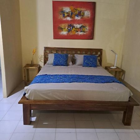 Shalana Homestay- Formerly Teka Teki House Seminyak Buitenkant foto