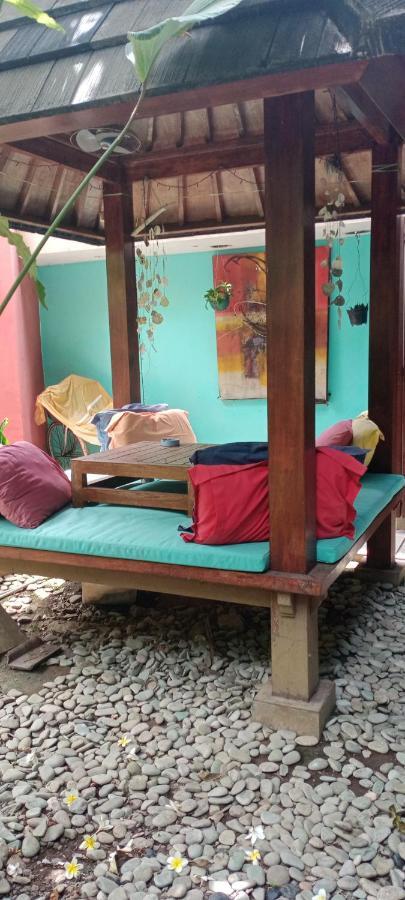 Shalana Homestay- Formerly Teka Teki House Seminyak Buitenkant foto