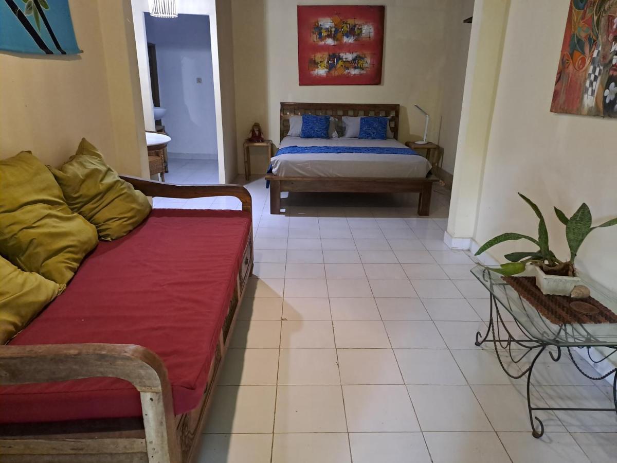 Shalana Homestay- Formerly Teka Teki House Seminyak Buitenkant foto